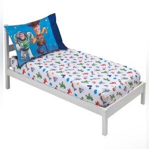Crib/Toddler bed sheet set